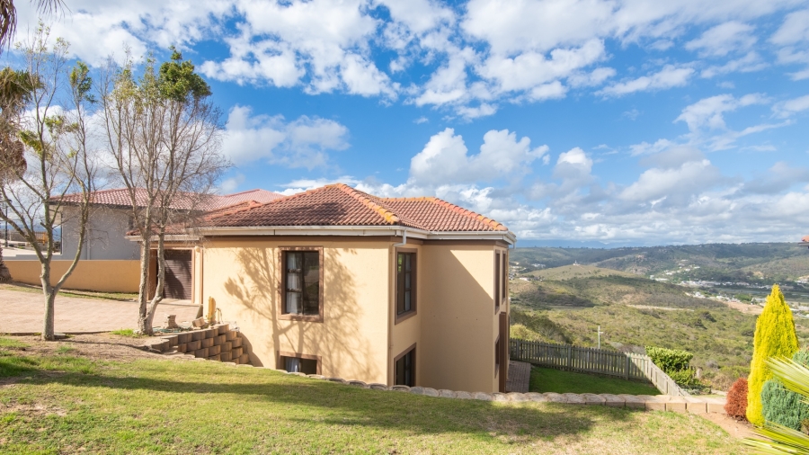 3 Bedroom Property for Sale in Bergsig Western Cape